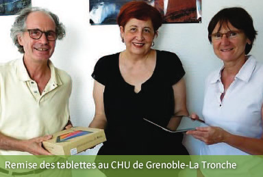 Remise des tablettes au CHU de Grenoble